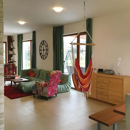 Three-bedroom Holiday In Prázdninový dům *