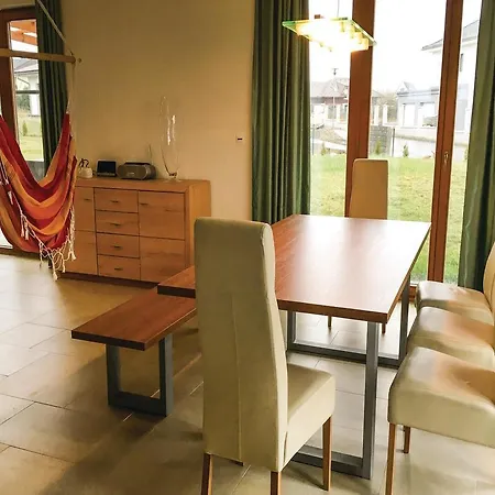 Three-bedroom Holiday In Prázdninový dům